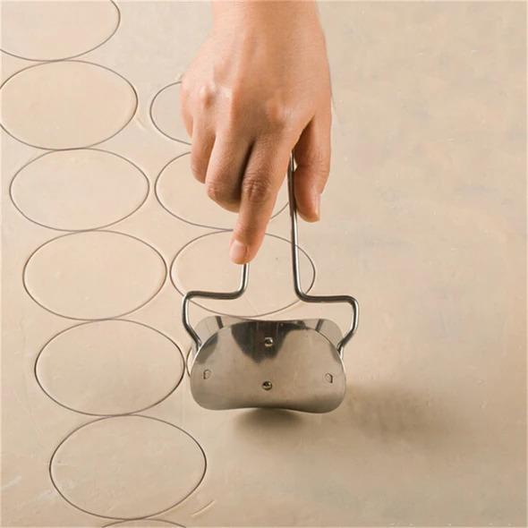 QuickDumple™ – Presse à Dumplings avec Coupe-Pâte Offert