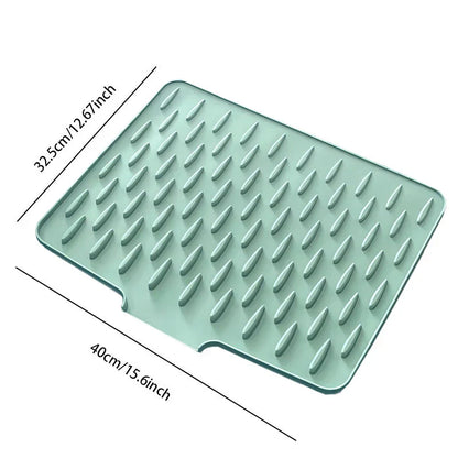 DryDefend™ – Tapis d’égouttage en silicone incliné (−50 %)