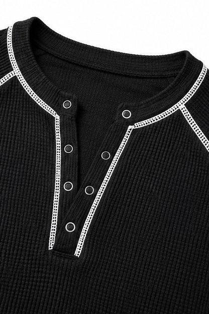 GaufréChic™ – Haut Henley en Maille Gaufrée à Surpiqûres Contrastées