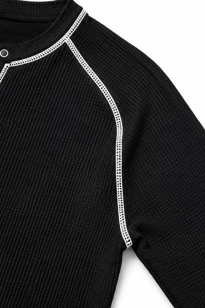 GaufréChic™ – Haut Henley en Maille Gaufrée à Surpiqûres Contrastées