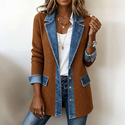 MailleJean™ – Manteau en Maille Côtelée à Empiècements Denim